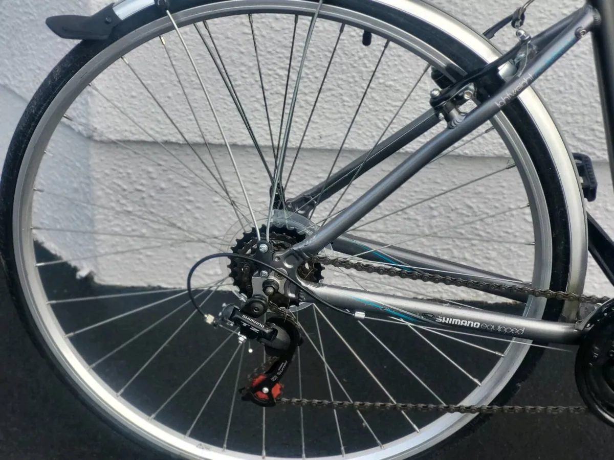 LADIES HYBRID BIKE AS NEW CONDITION  NO OFFERS - Image 3