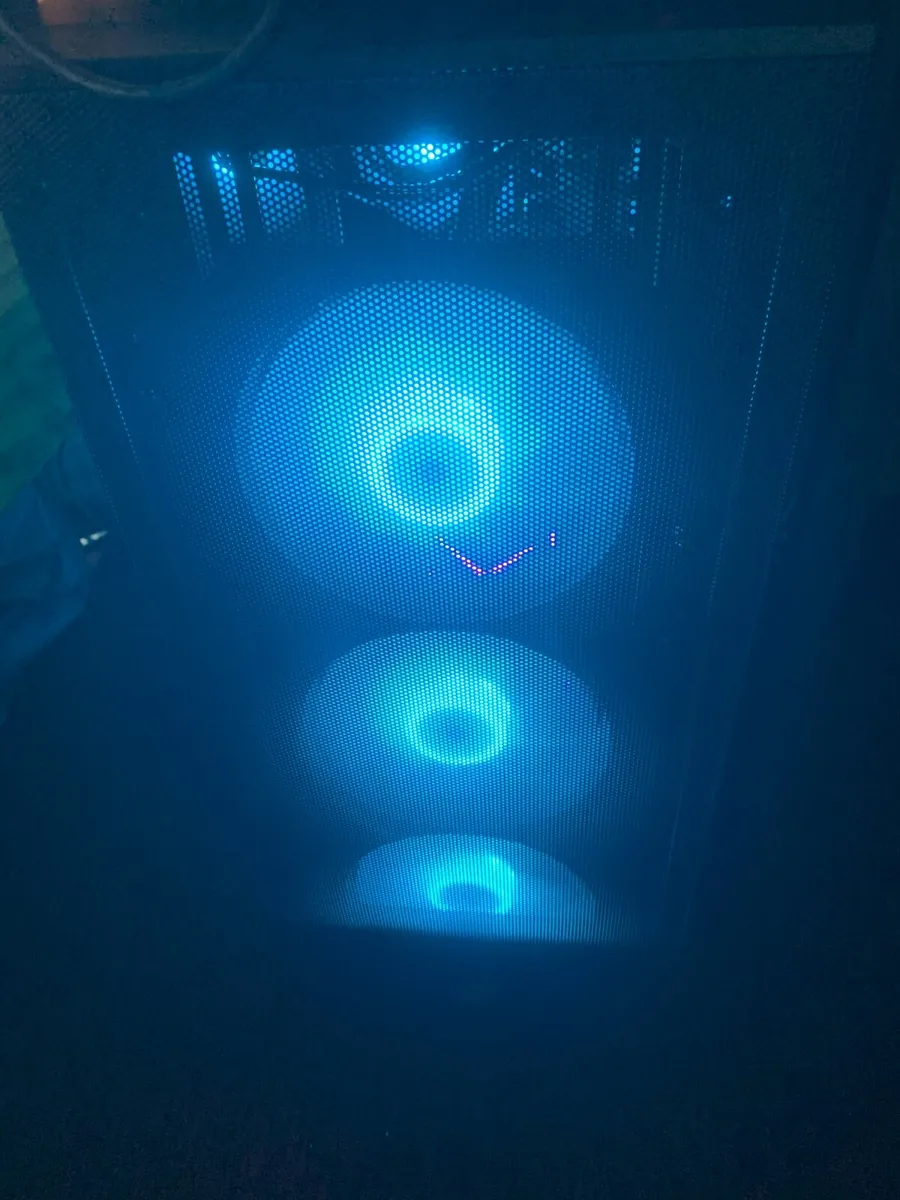 5070ti gaming pc and 4k oled monitor - Image 1