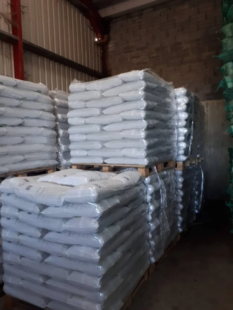 WOOD BURNING PELLETS -15KG BAG - HALF PALLET - Image 1