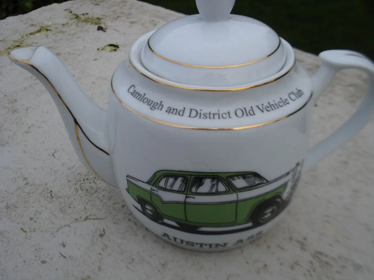 CAMLOUGH & DISTRICT OLD VEHICLE CLUB. TEA POT. - Image 1