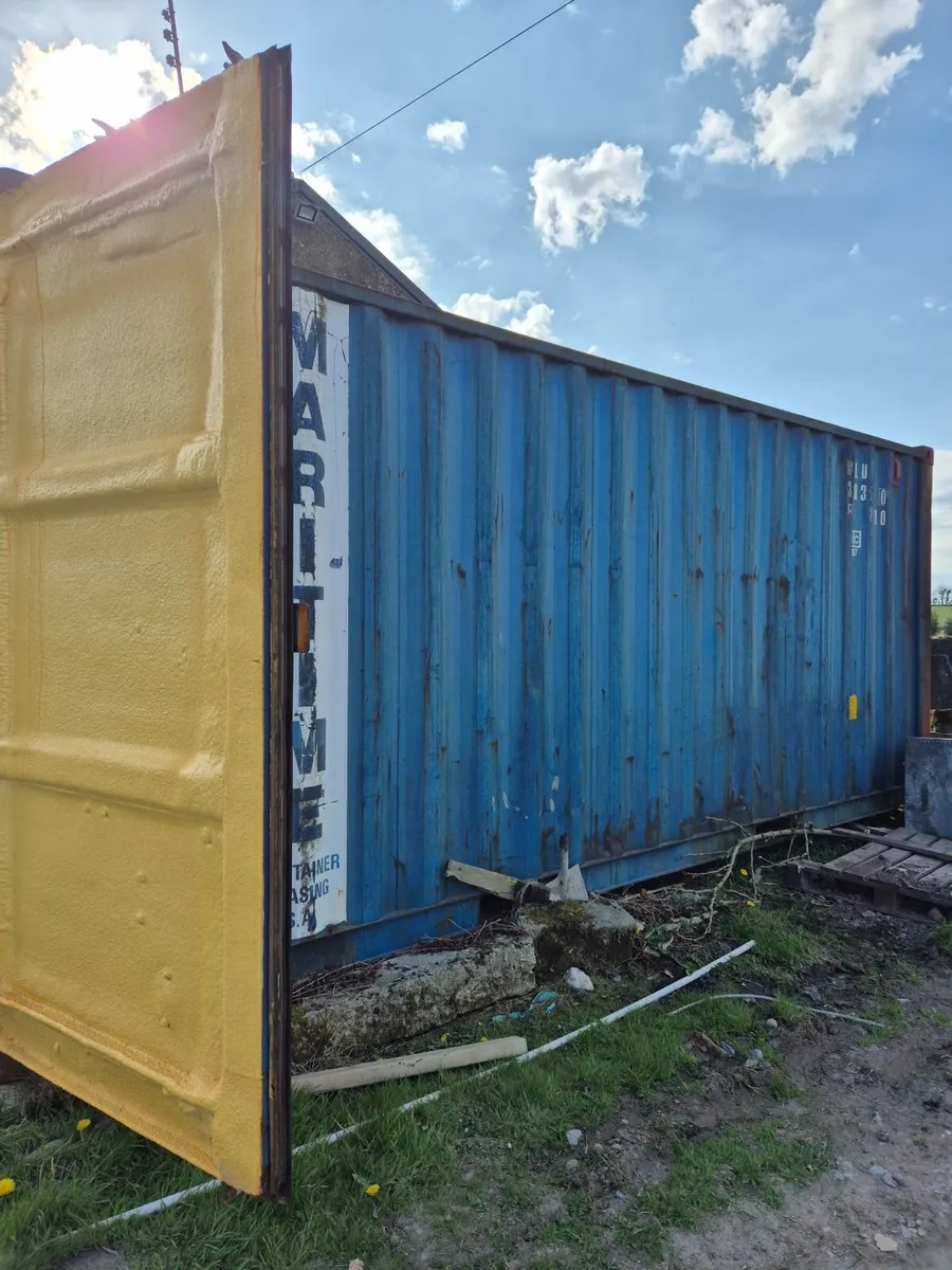Shipping container - Image 1