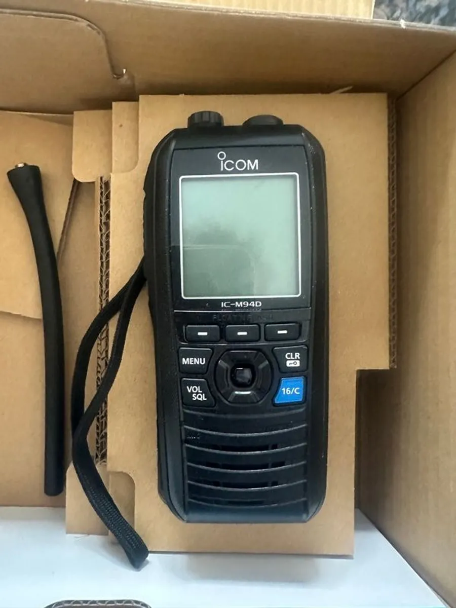 Handheld Vhf Radio (icom Icm94de) - Image 2