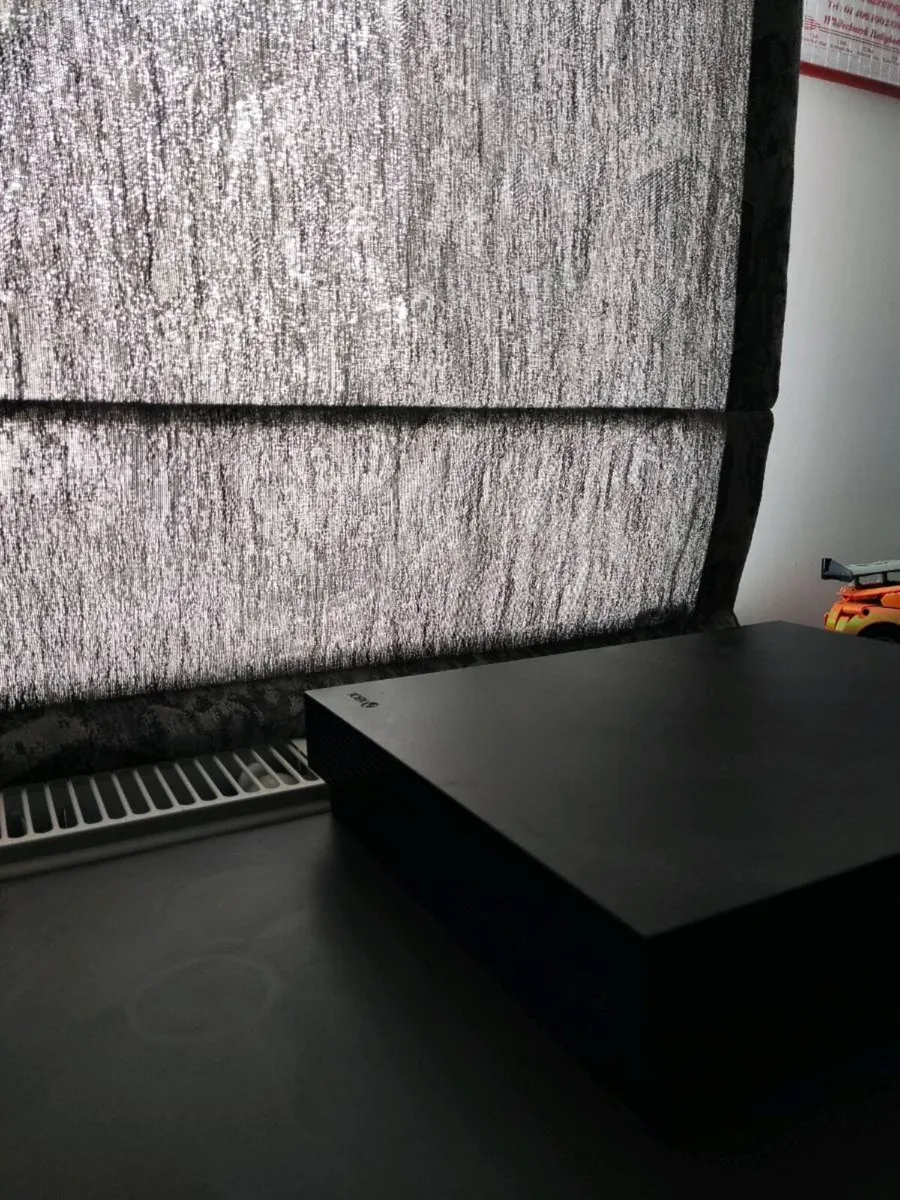 Xbox 1 X 1 TB - Image 3