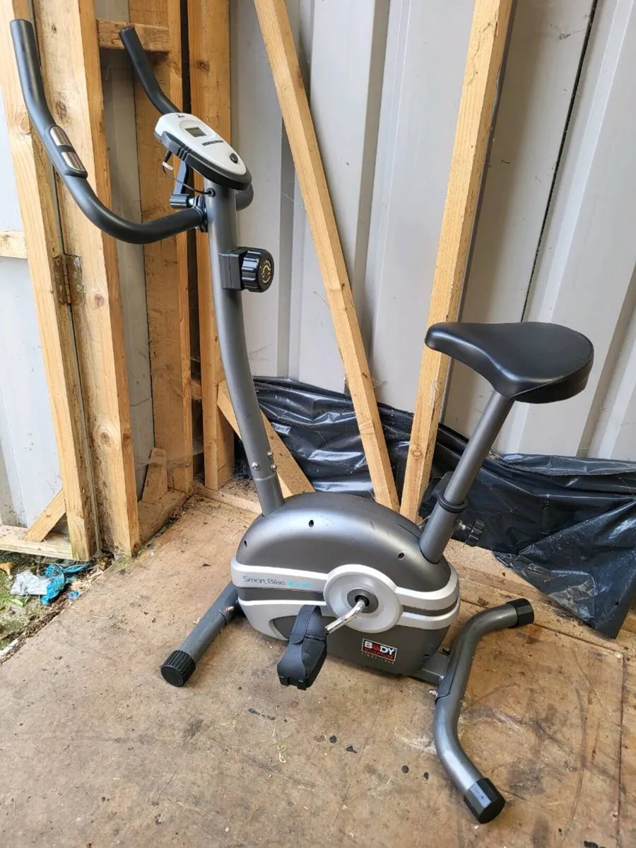 Exercise bike . - Image 1