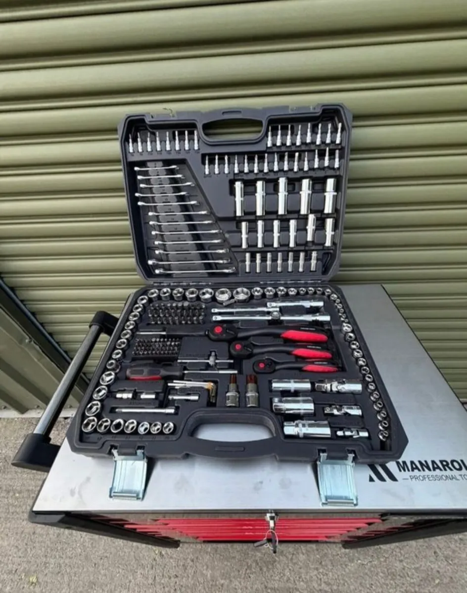 BRAND NEW 231PCS SOCKET SET - Image 1