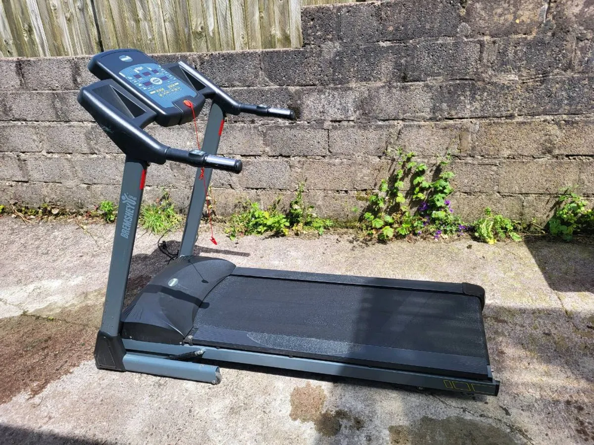 Treadmill. Automatic incline.  Delivery - Image 1