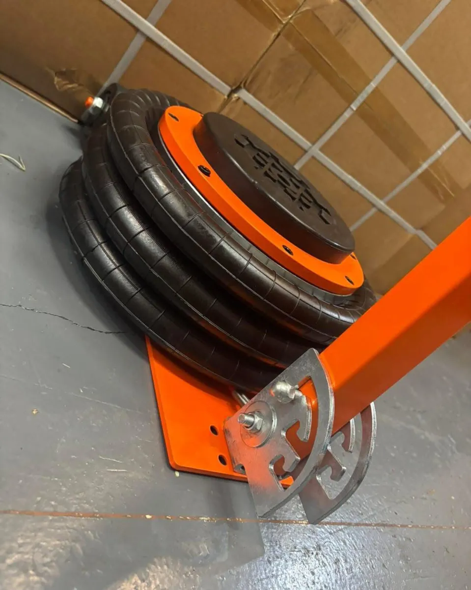 BRAND NEW 5 TON AIR BAG JACK - Image 4