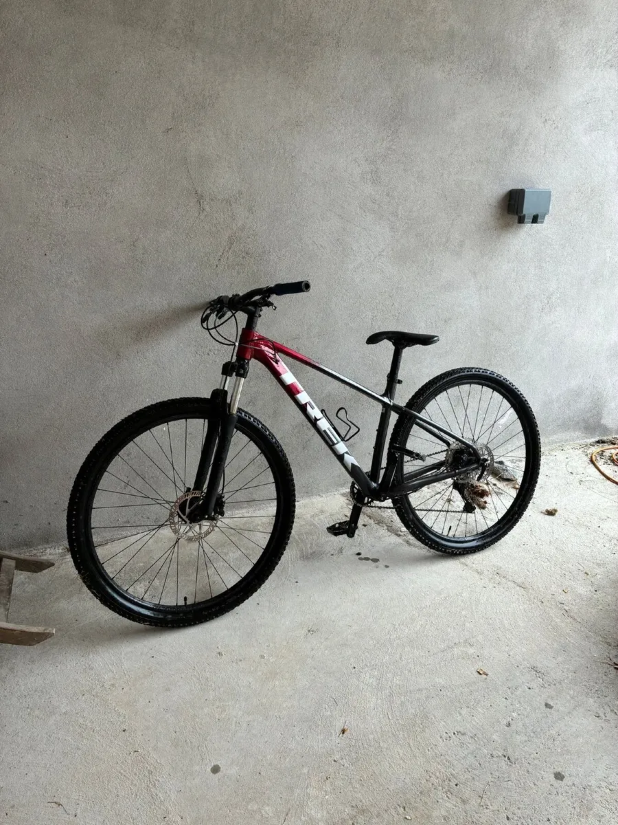 Mountain bike - Image 1