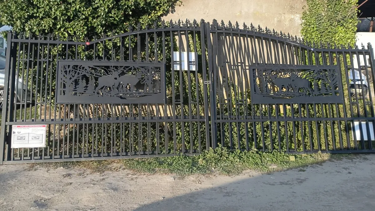 BRAND NEW GALVANISED +POWDER COATED GATES