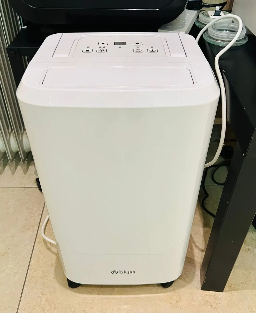 Blyss D003A-12Ltr Dehumidifier - Image 1