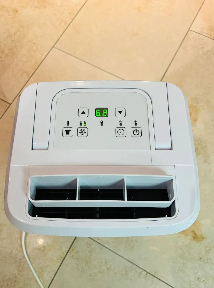Blyss D003A-12Ltr Dehumidifier - Image 3