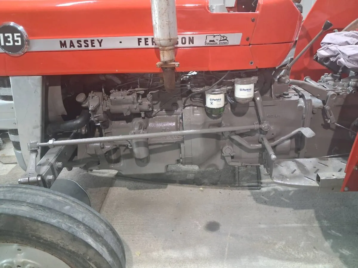 Massey Ferguson 135 - Image 4