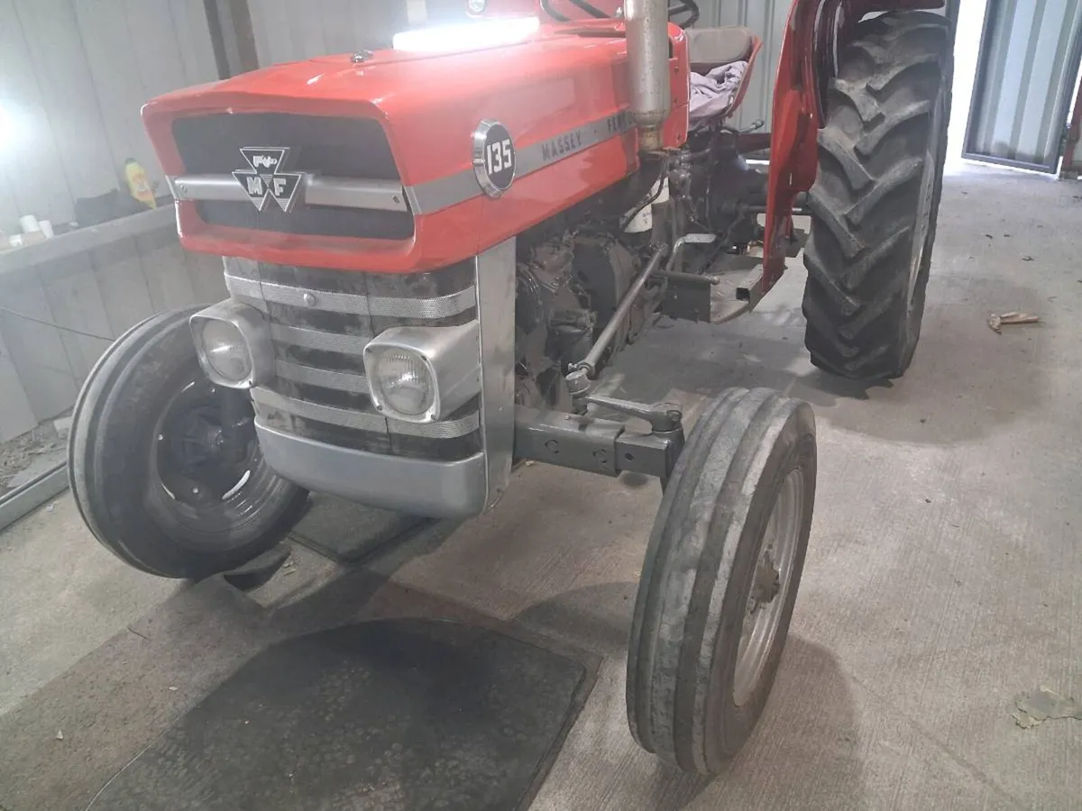 Massey Ferguson 135 - Image 1