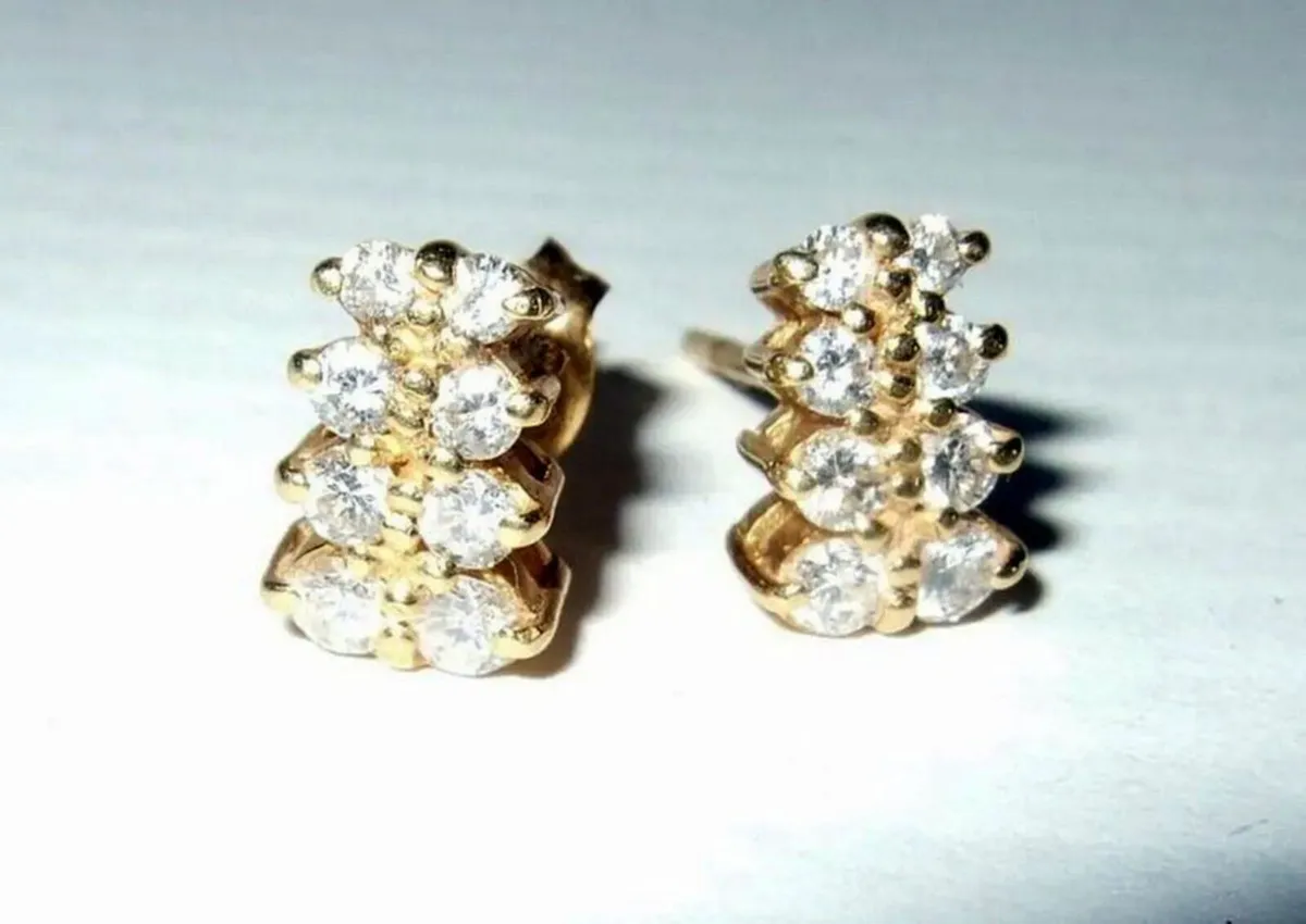 Vintage 18K Yellow Gold Diamond Cluster Earrings - Image 1