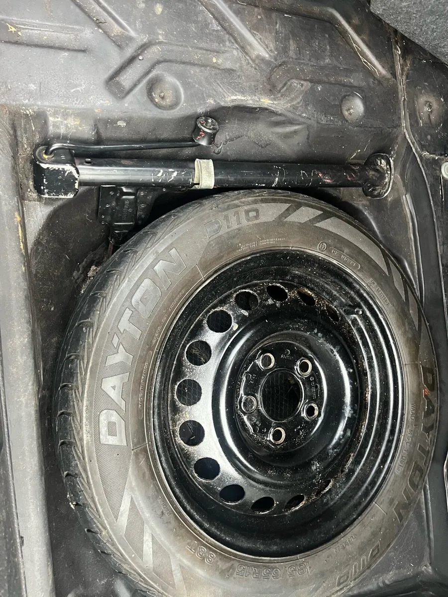 Mercedes 190 1990 - Image 3
