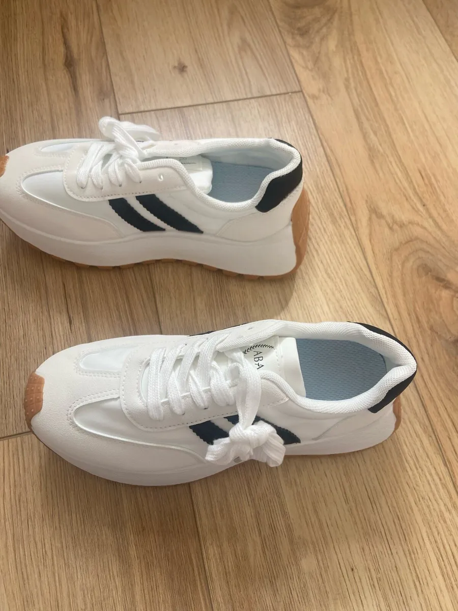 White sneakers - Image 1