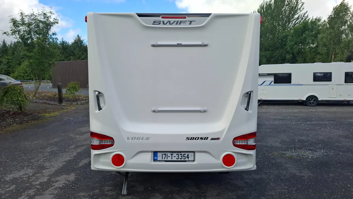 Swift Vogue 580 Island Bed Caravan - Image 4