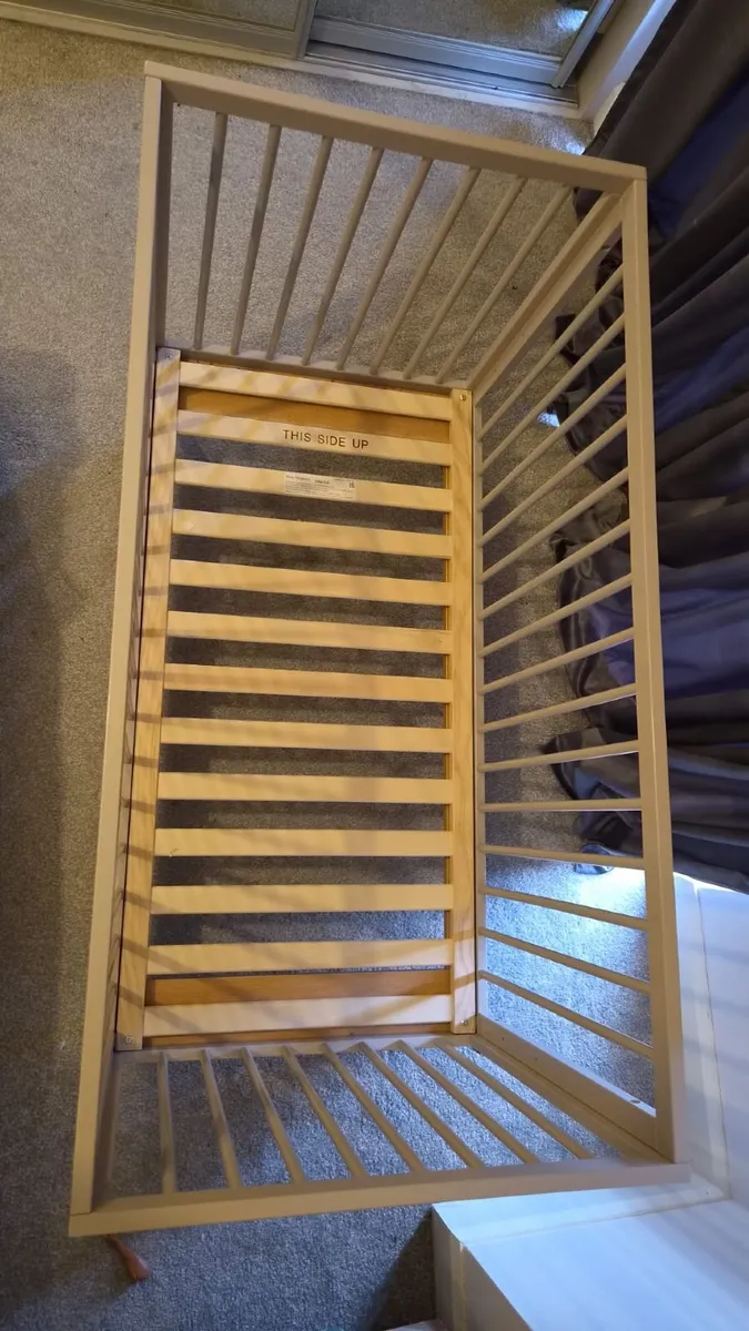 Ollie Cot with Mattress + cover - Image 3