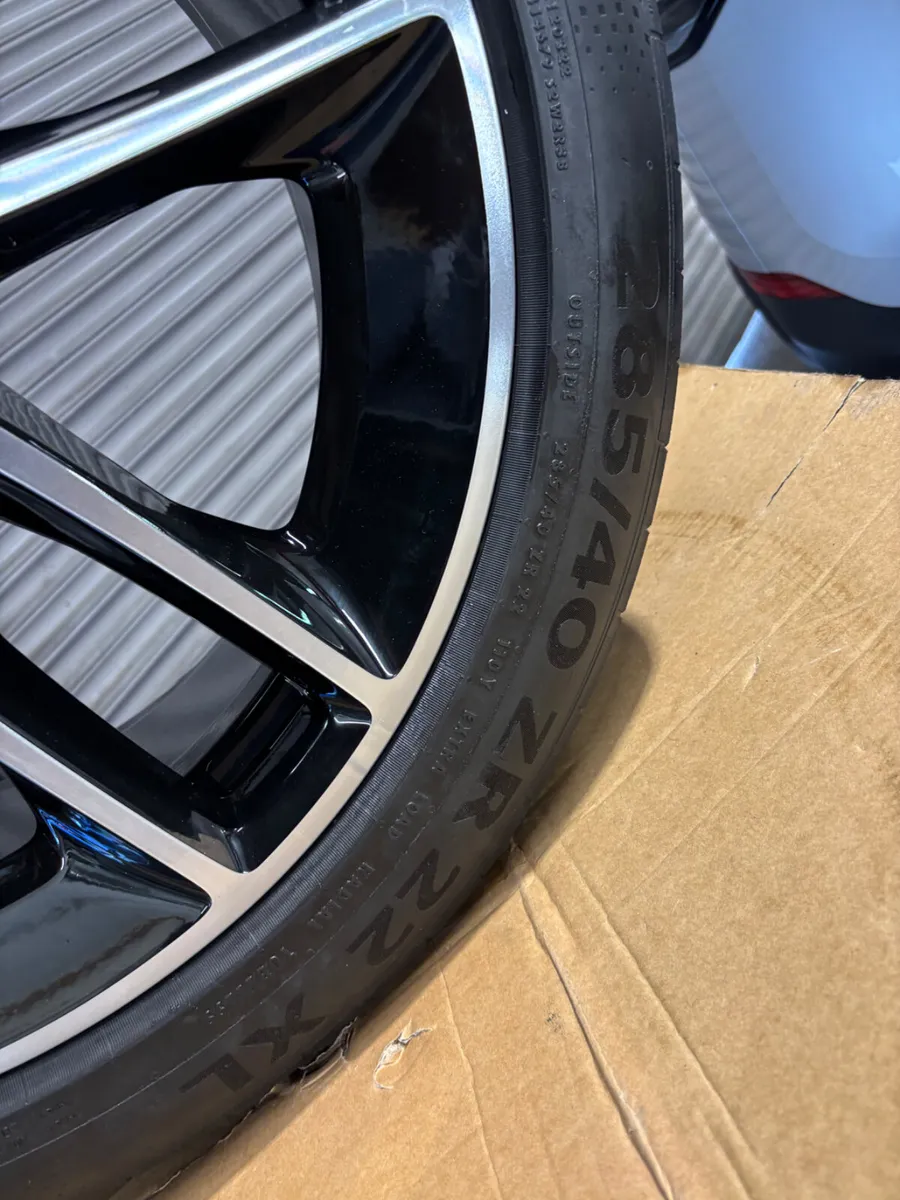 Mercedes GLE 22” Genuine Alloys - Image 3