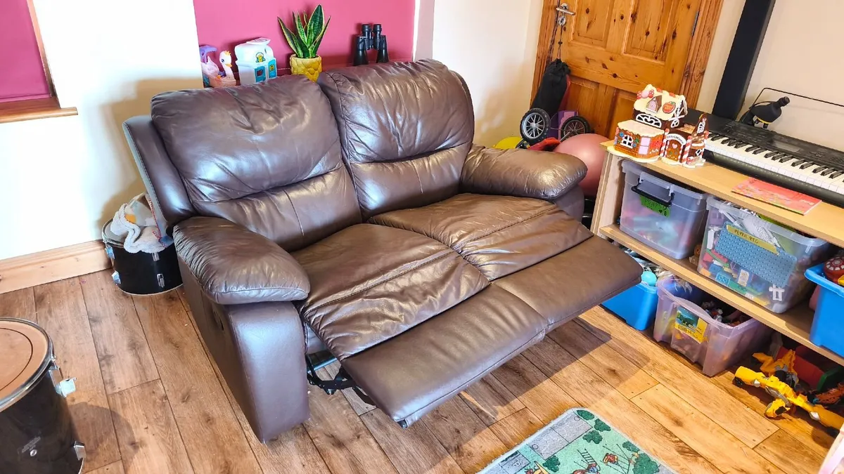 Two Seater Reclining Brown Leather Couch Recliner - Image 3