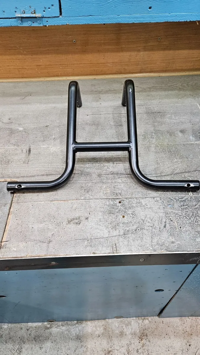 Dewalt rolling workstation foot rest stand - Image 1