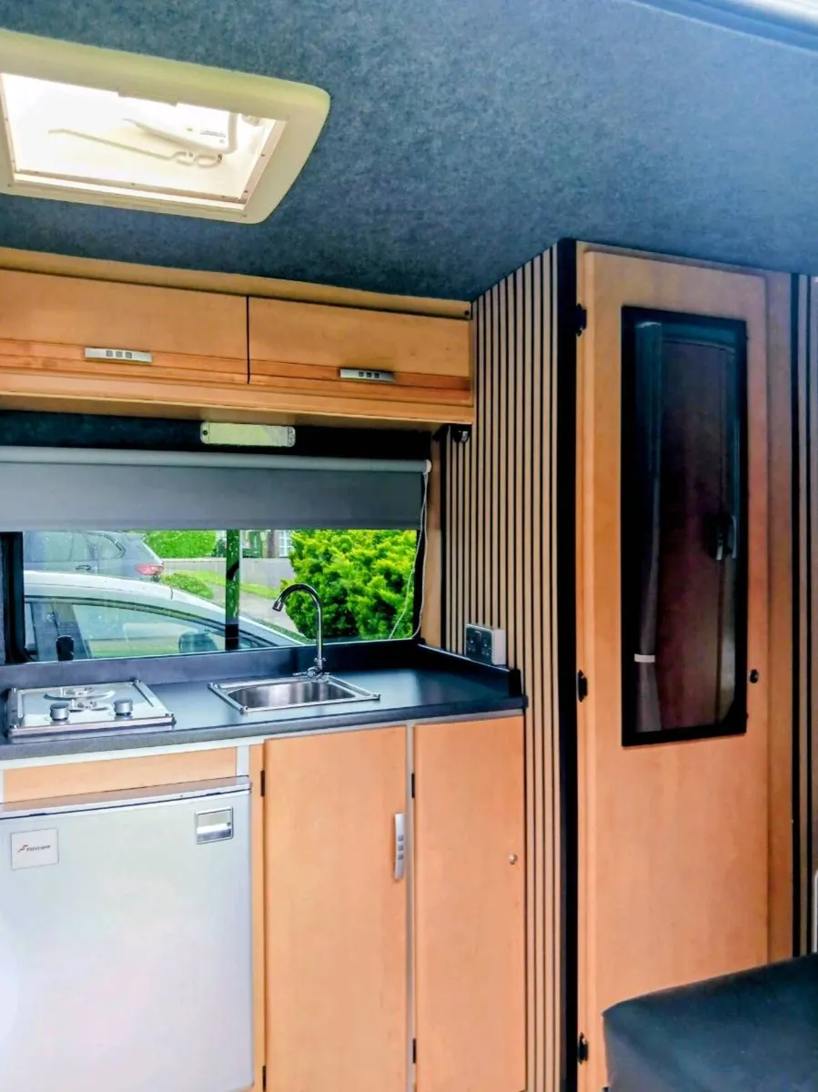 Motorhome Camper Motorcaravan 2021 - Image 2