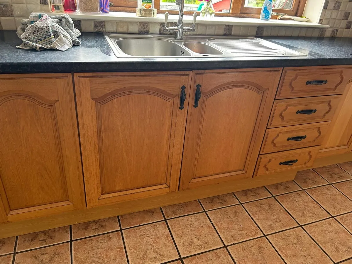 Kitchen - Image 4
