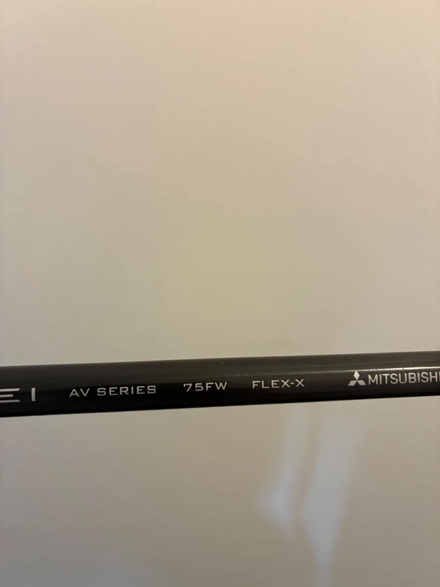 3 wood Tensei AV blue shaft - Image 2