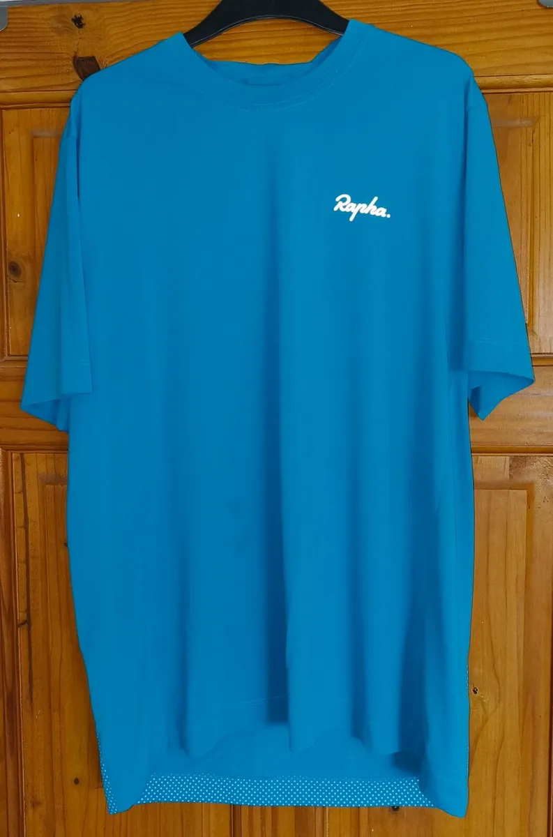 Rapha T shirt L - Image 1
