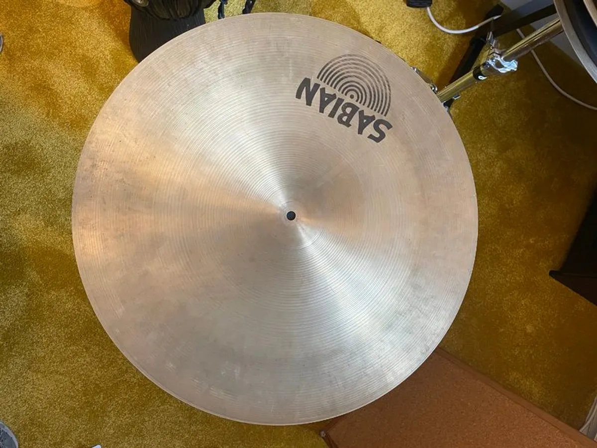 Sabian 22' cymbal flat ride - Image 2