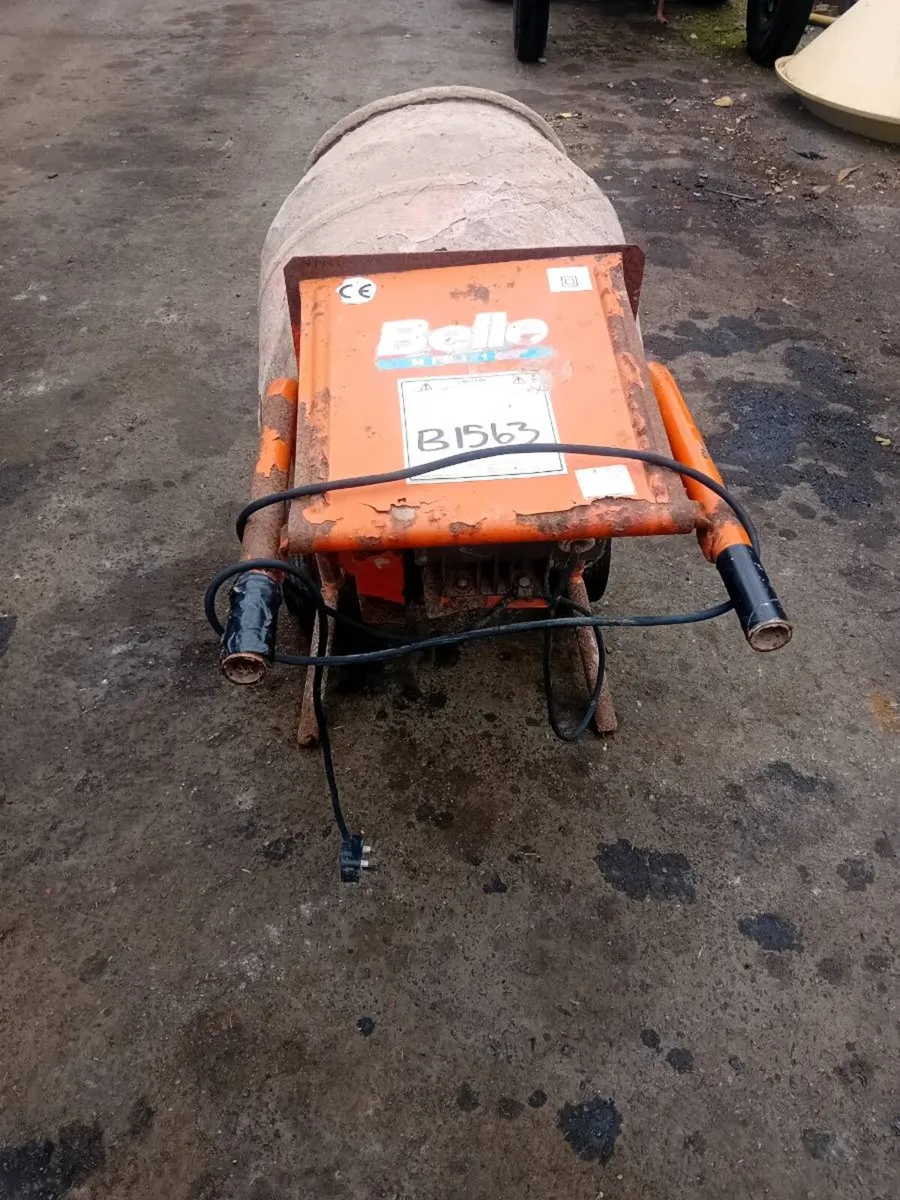 2 x Bell Electric Cement Mixers - Image 3