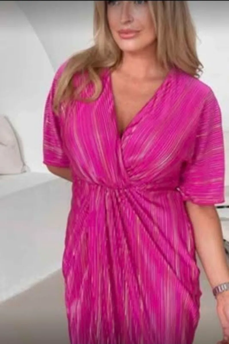 Beautiful NEW girl in mind dress size 18 - Image 3