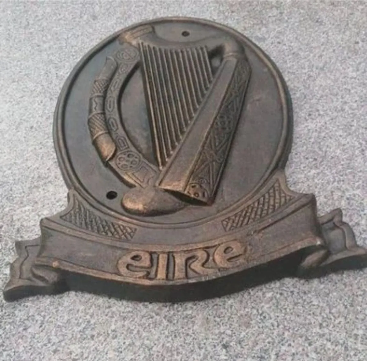 Very Heavy Bronzed Metal Wall Mounted Eire Harp - Image 1
