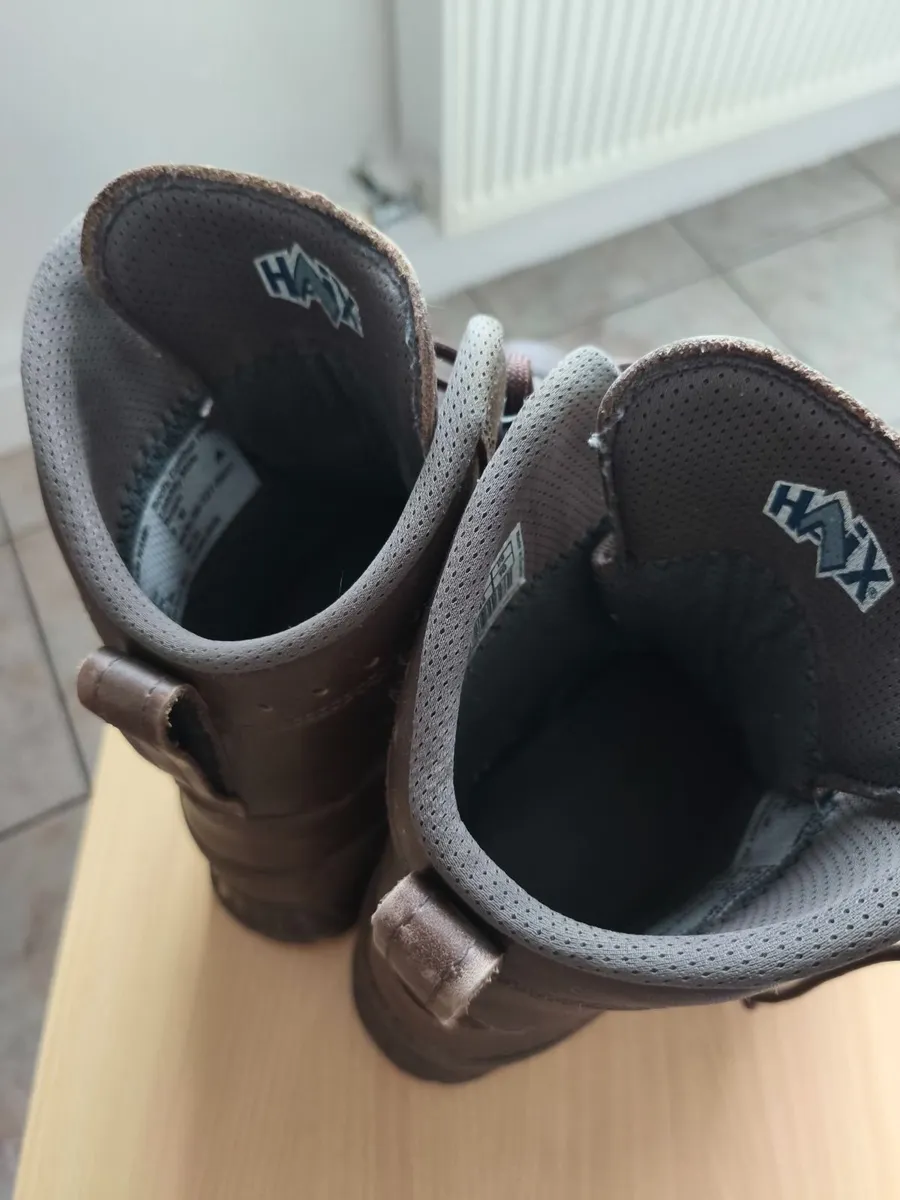 Hiking boots - Image 1