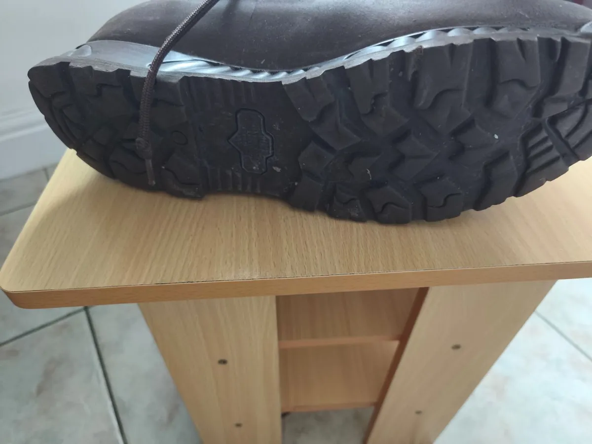 Hiking boots - Image 3