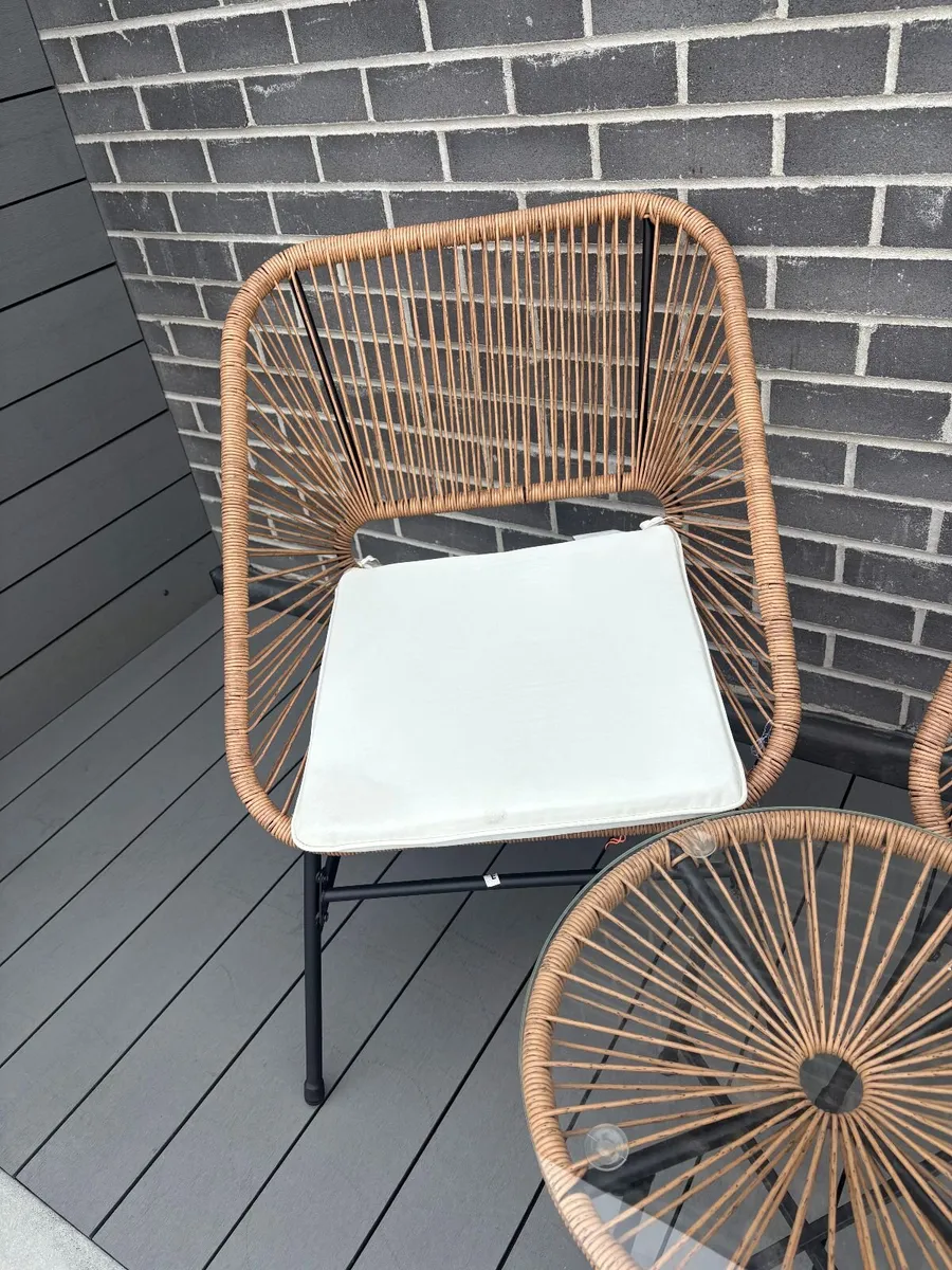 3-Piece Outdoor Bistro Set - Weather resistant - Image 4