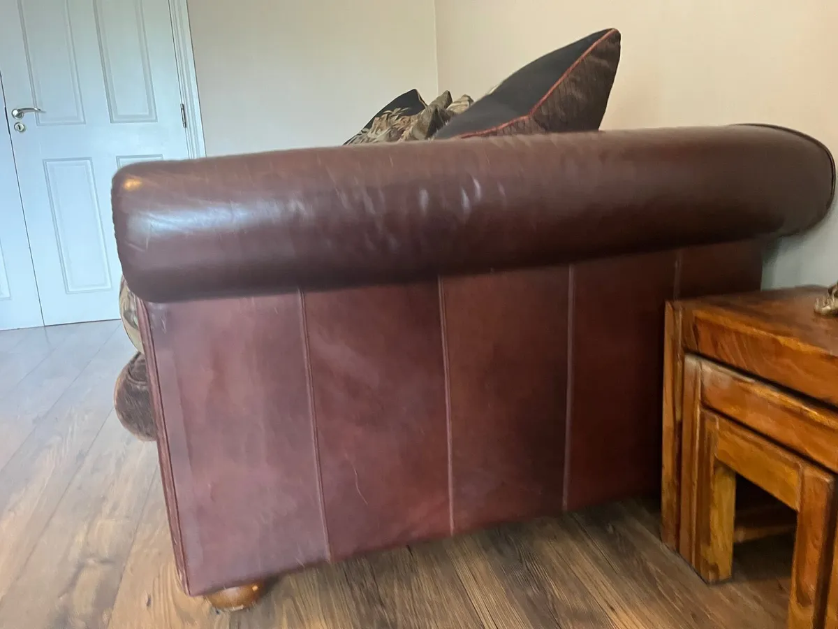Chesterfield Sofa - Image 4