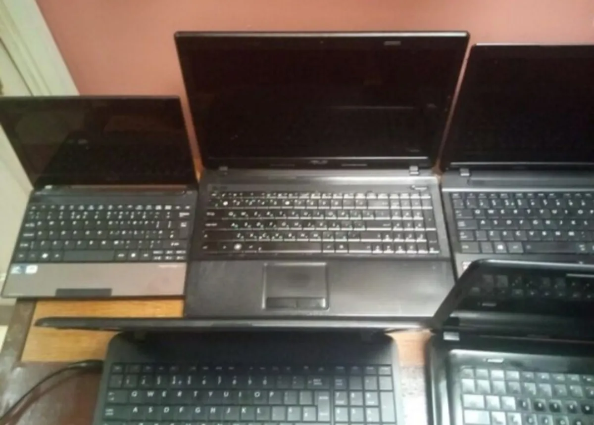 Job lot laptops - Image 1