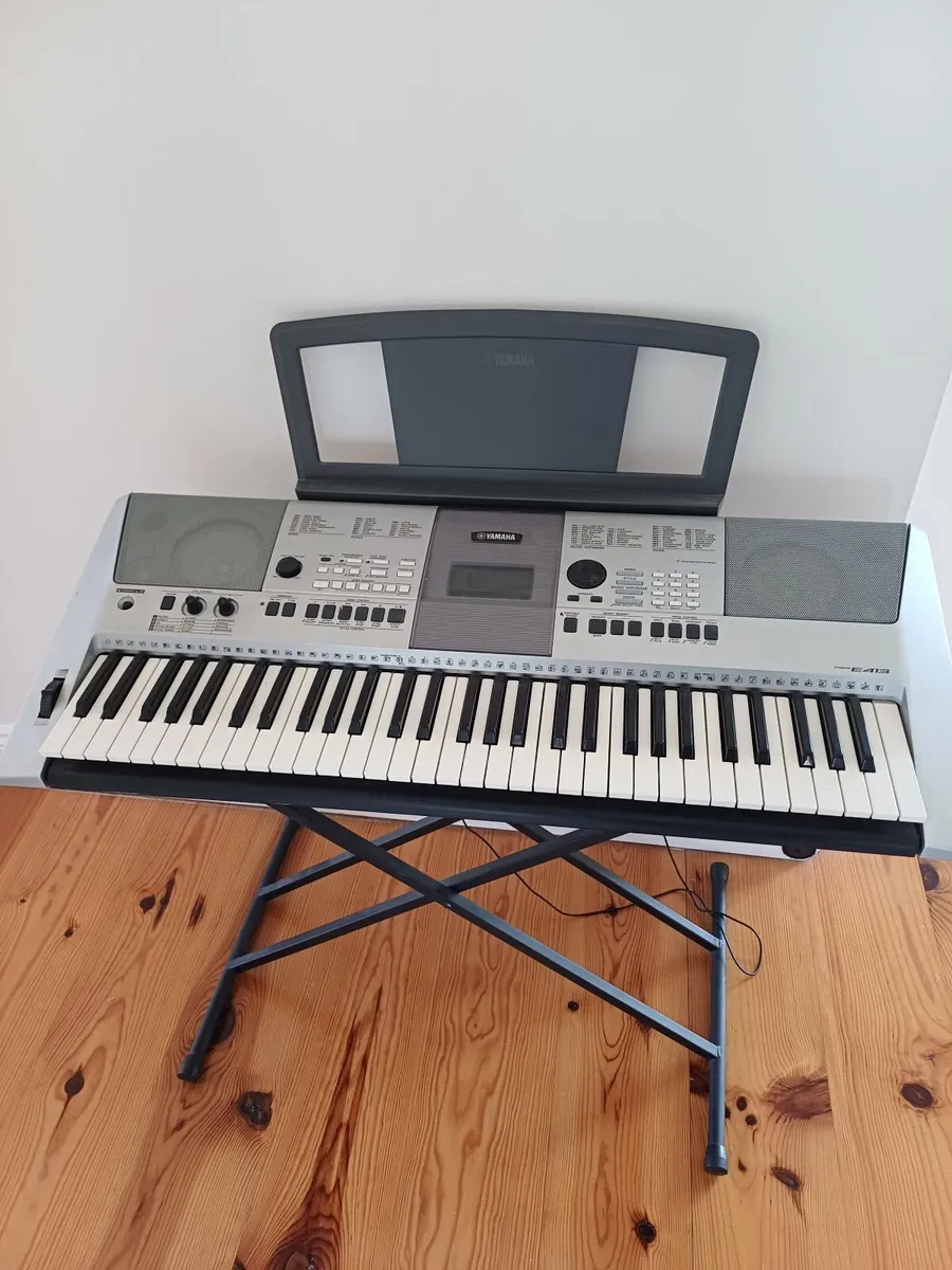 Yamaha Digital Keyboard PRS-E413 - Image 1