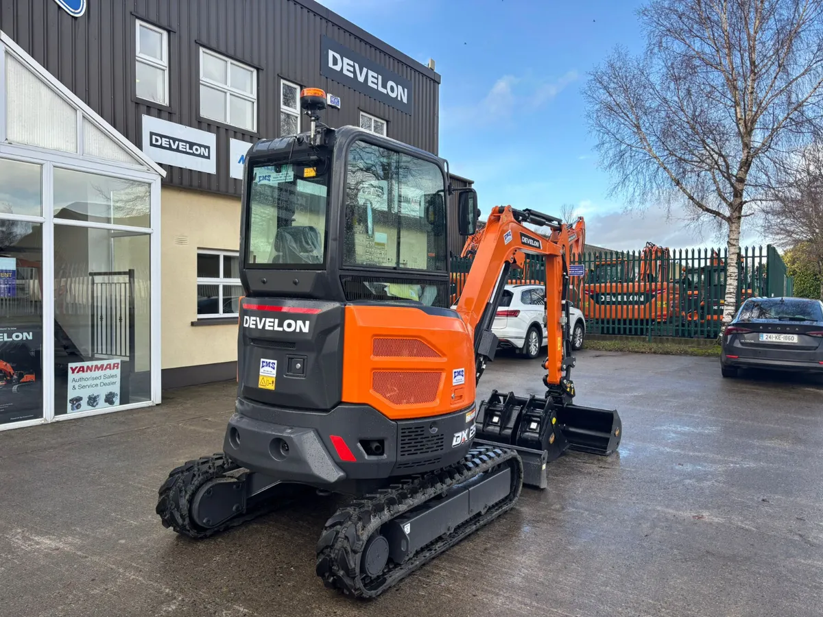 New Develon (Doosan) DX25Z-7 Mini Excavator - Image 2