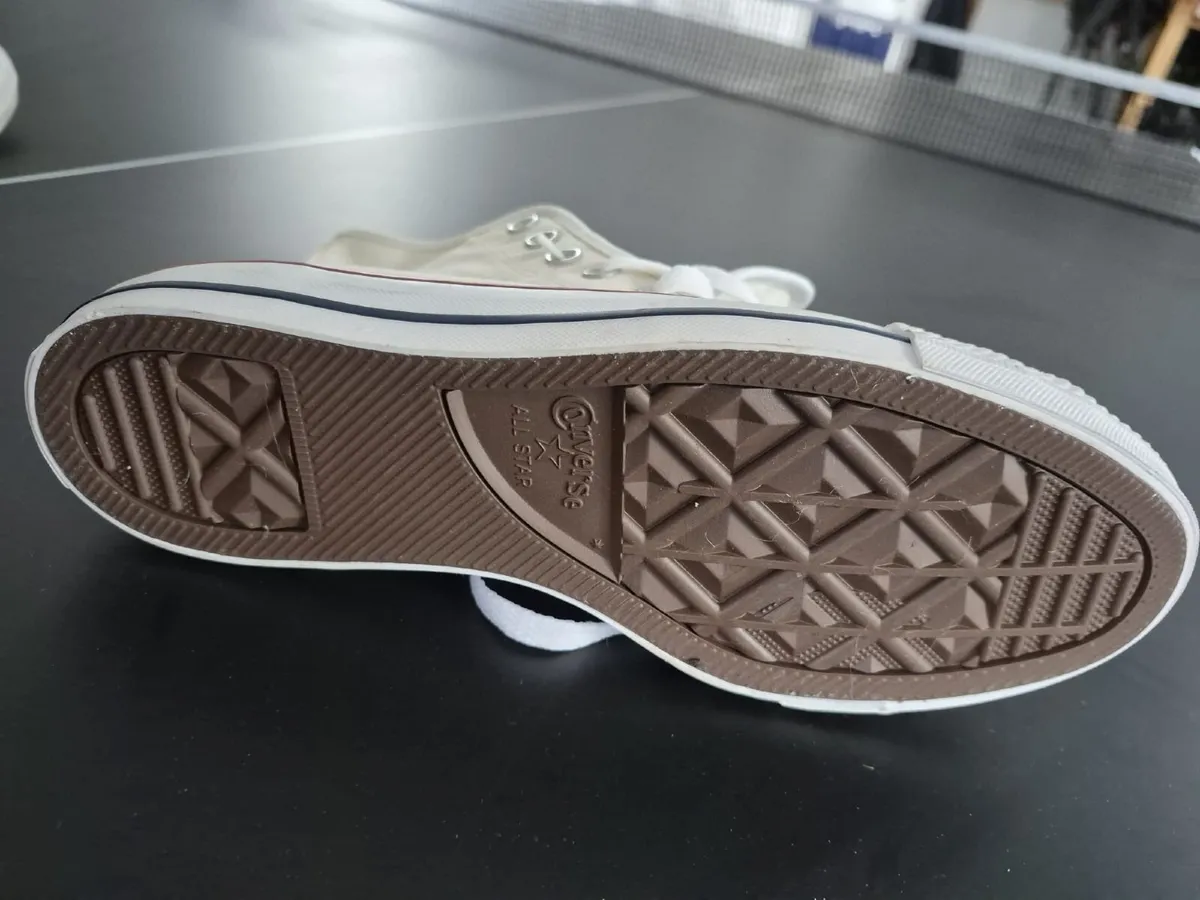 Converse off white - brand new - Image 2