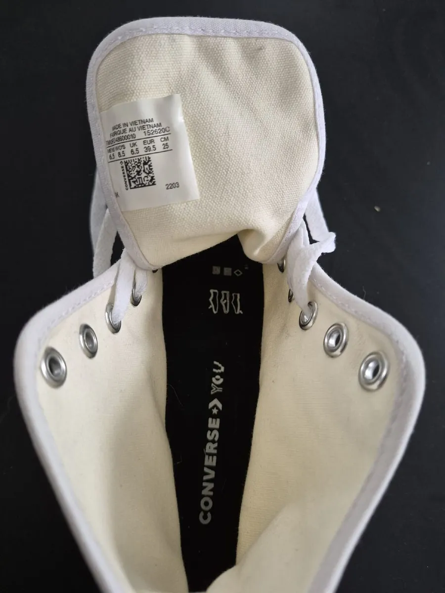 Converse off white - brand new - Image 3