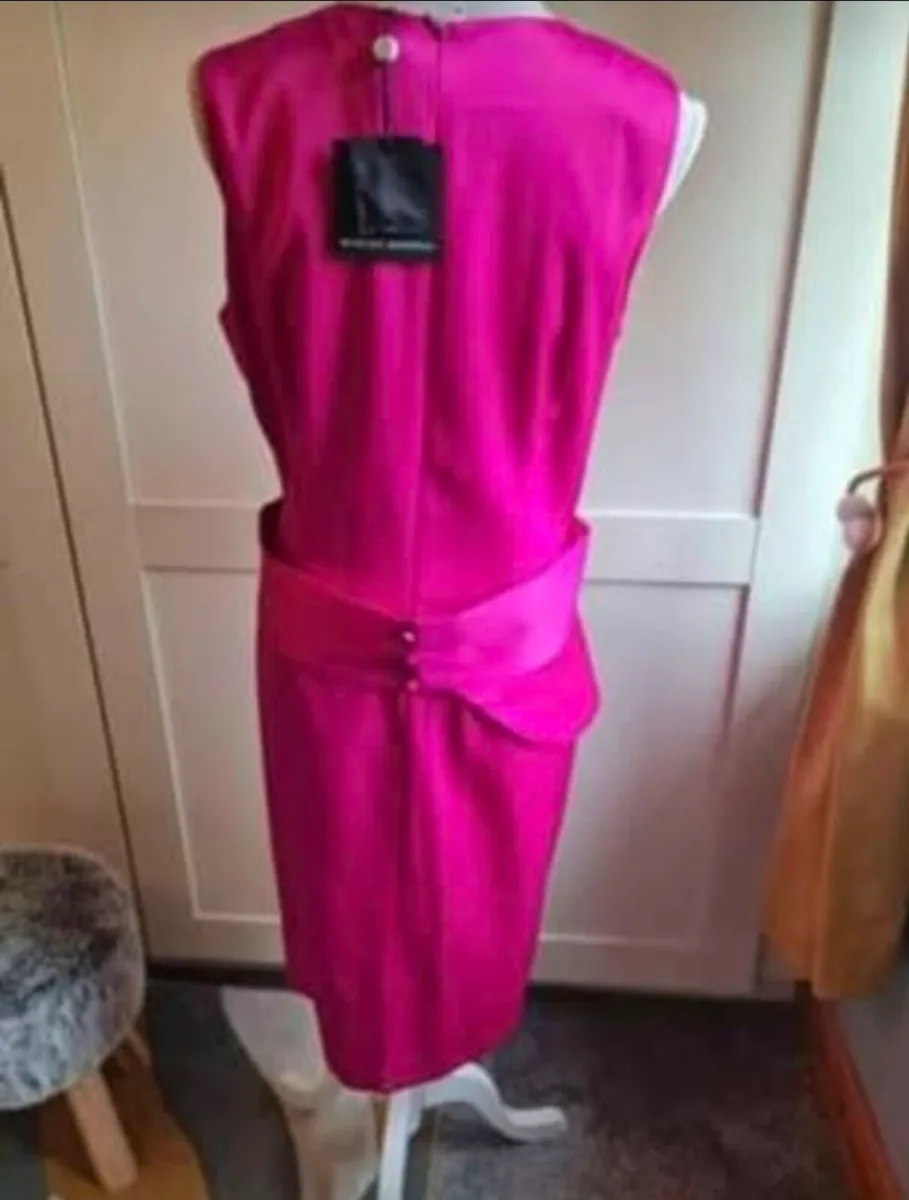 Beautiful boutique cerise pink dress size 16-18 - Image 2