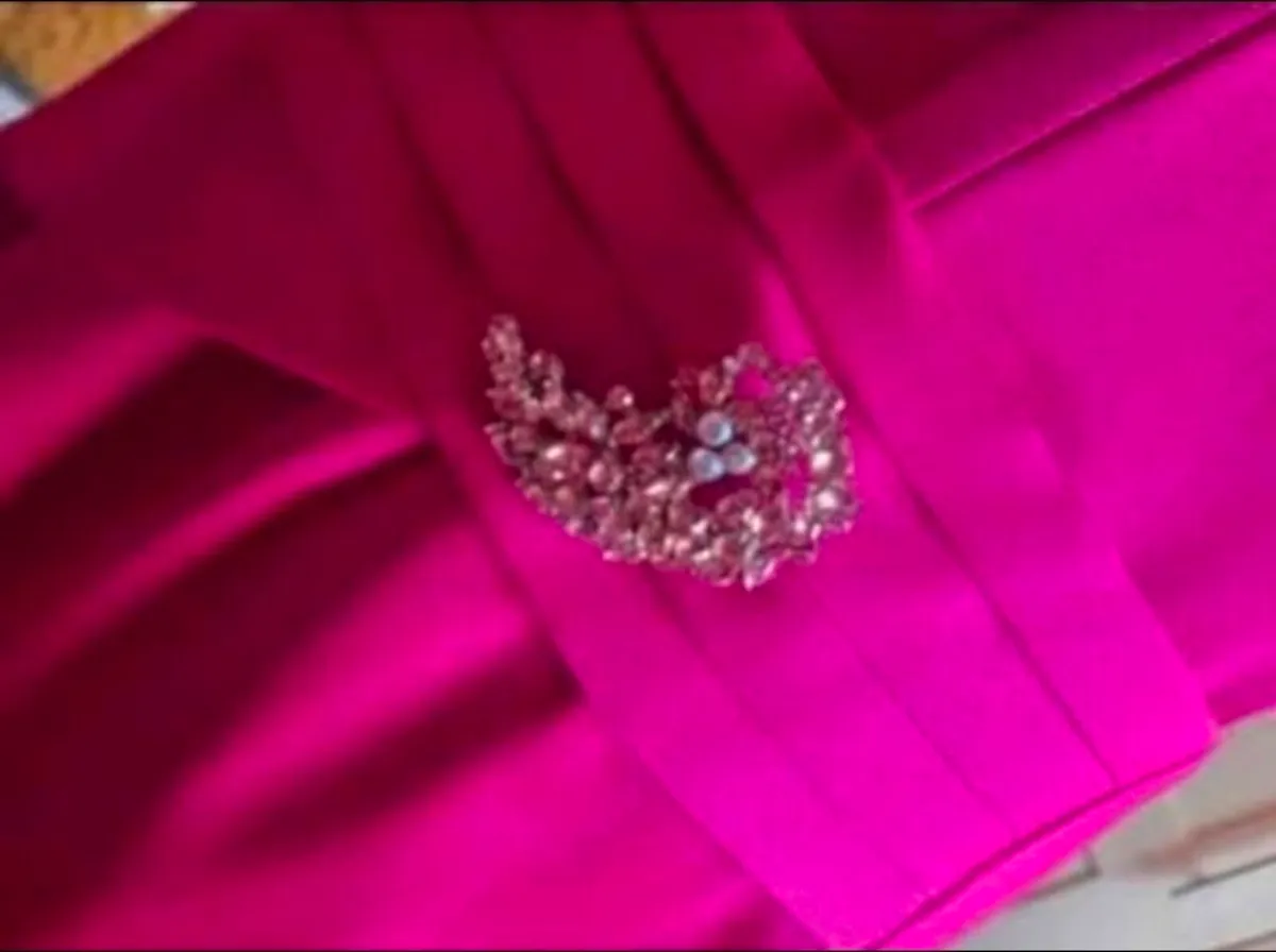 Beautiful boutique cerise pink dress size 16-18 - Image 3