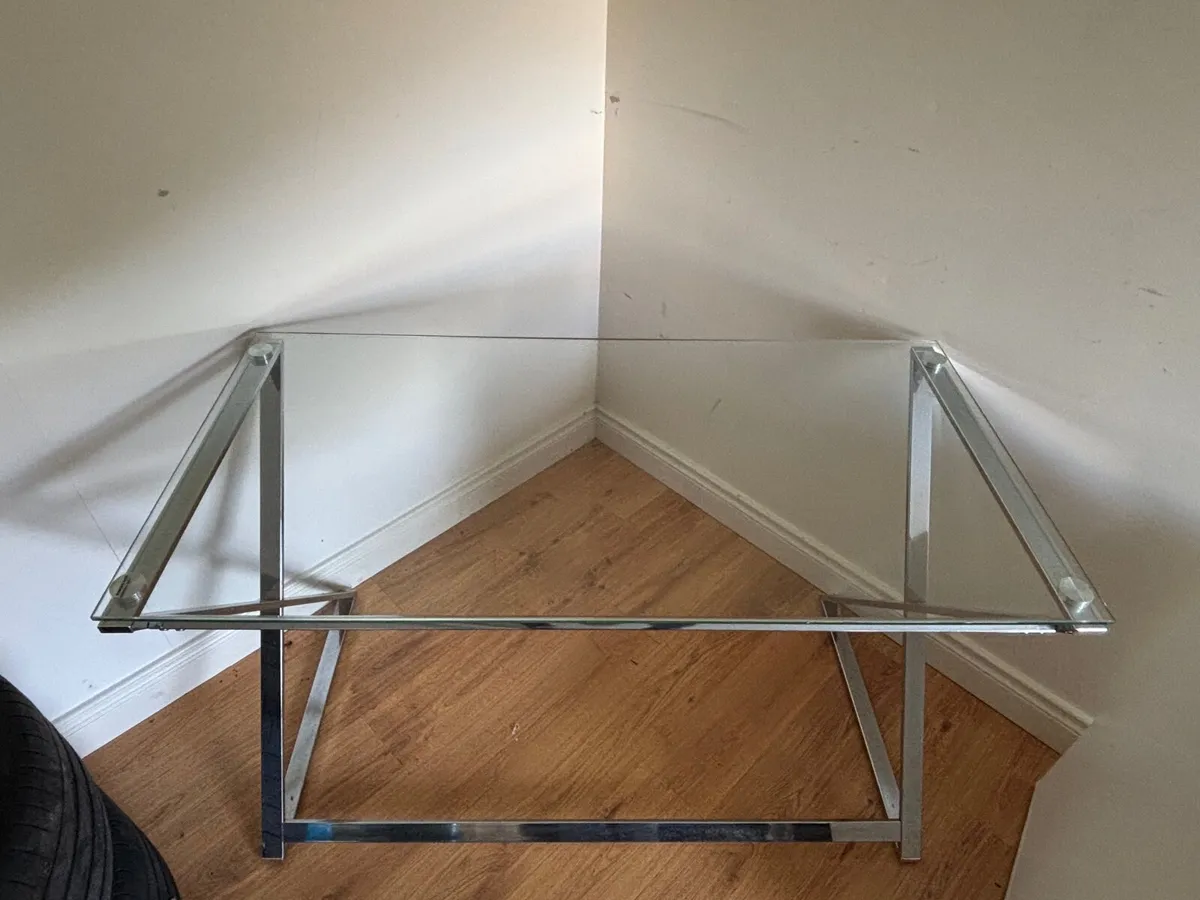 Desks - Image 1