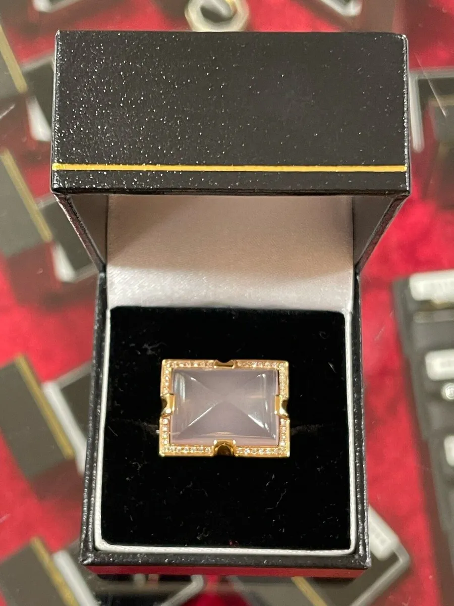 18k gold pink stone ring with diamonds. - Image 1