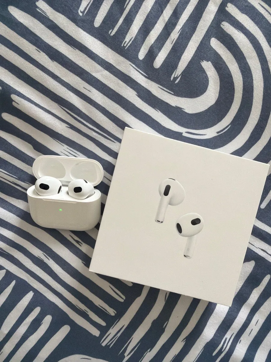 Apple Airpods 3rd Generation - Image 2