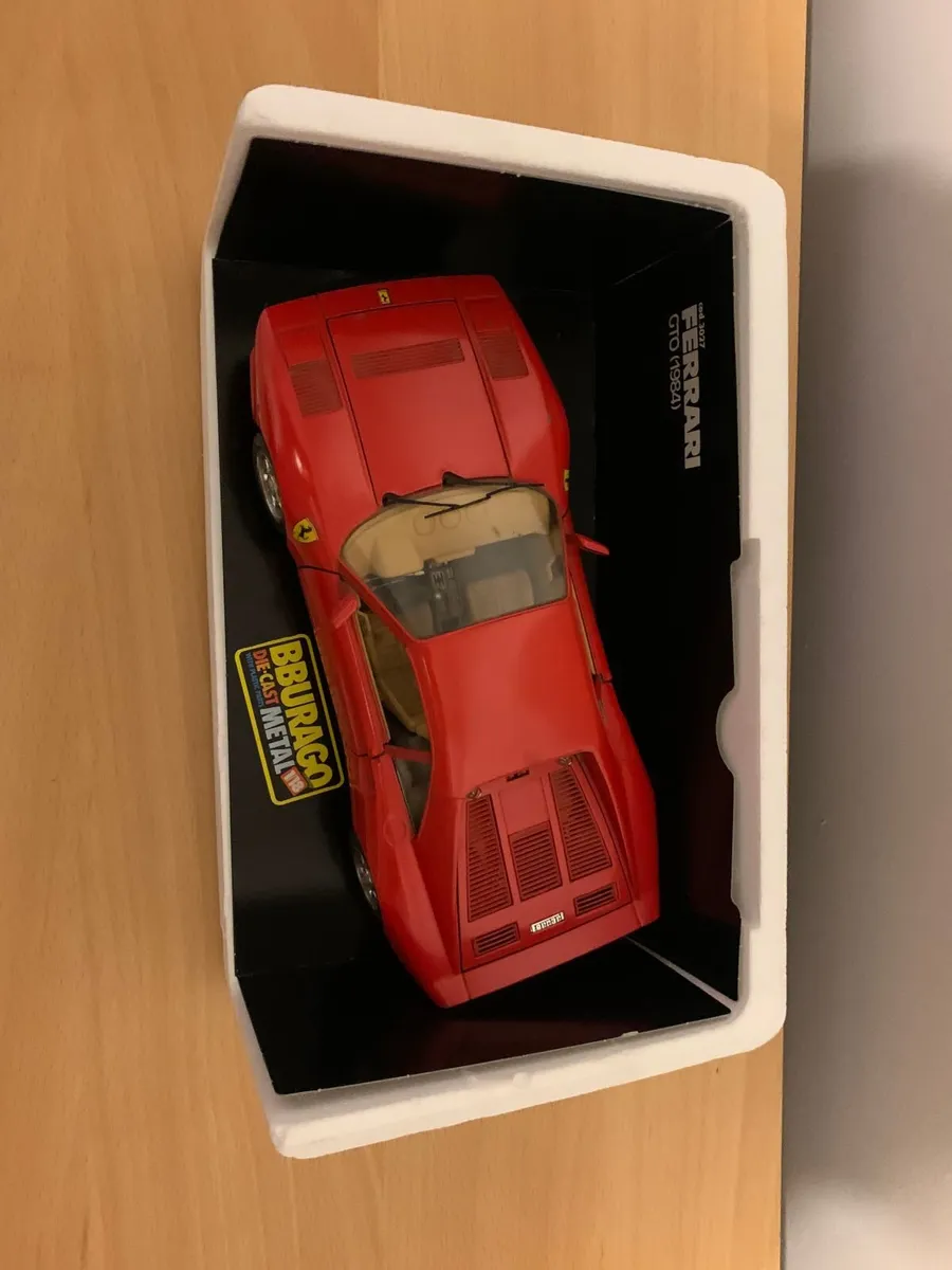 1984 Ferrari GTO 1/18 Burago Model Car - Image 4