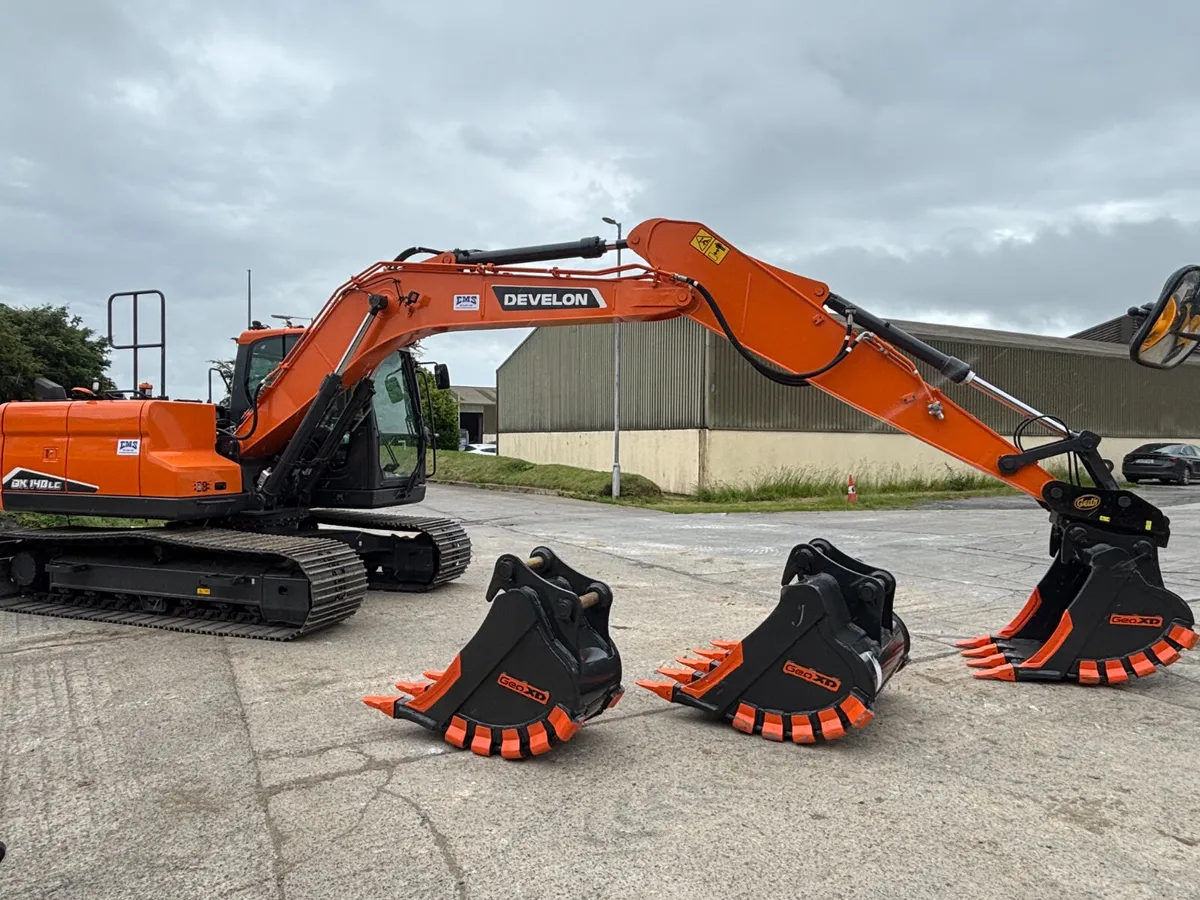 Buckets 14 Ton spec Heavy Duty 18 / 24 / 36 / 48" - Image 1