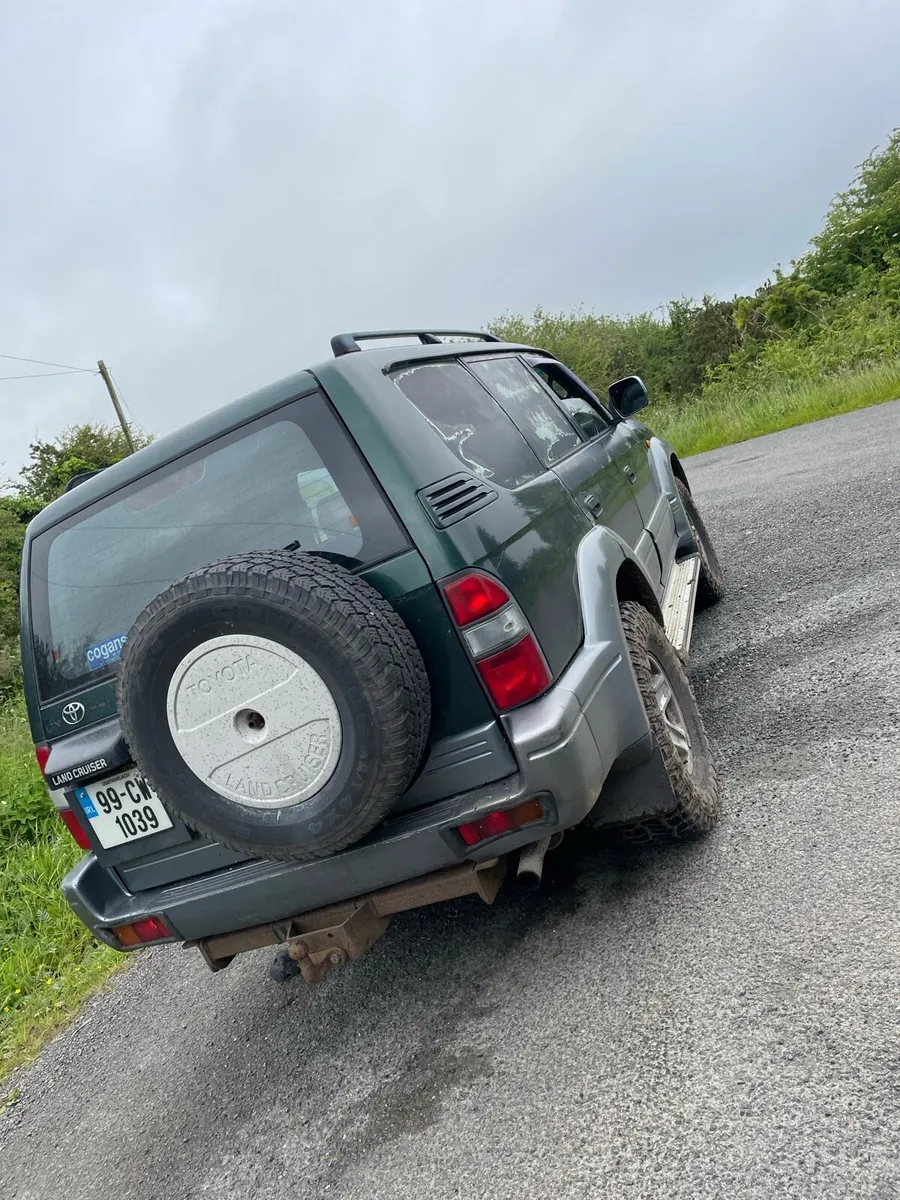 Toyota landcruiser - Image 4